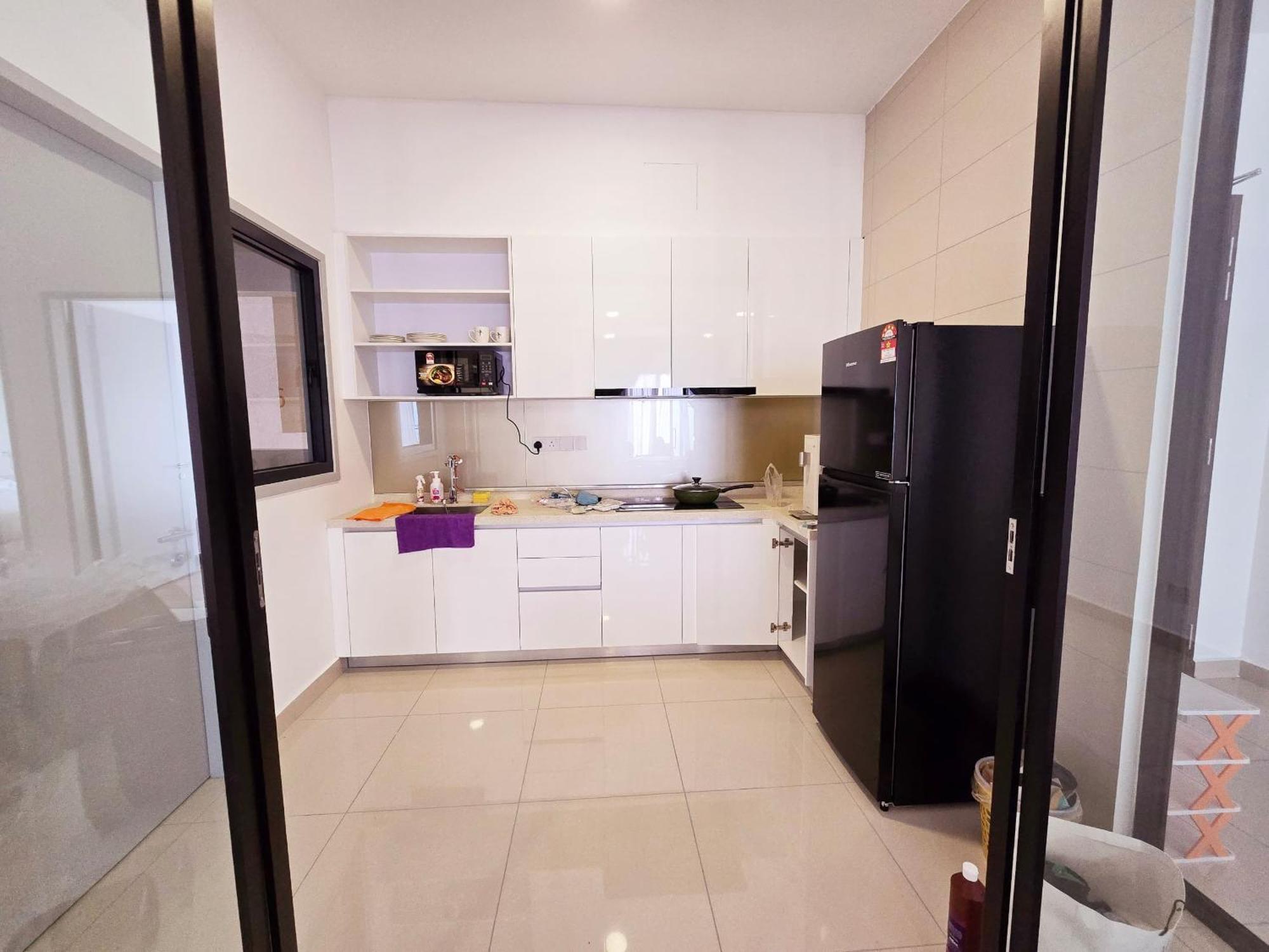 Forest Damasara Seresta 6 Pax- 2carpark Apartment *