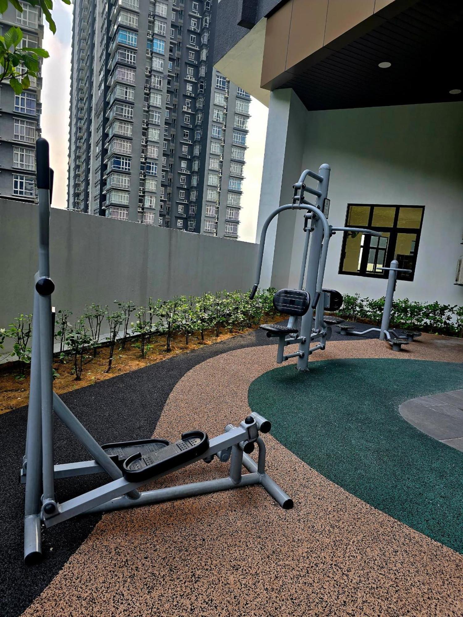 Forest Damasara Seresta 6 Pax- 2carpark * Kuala Lumpur