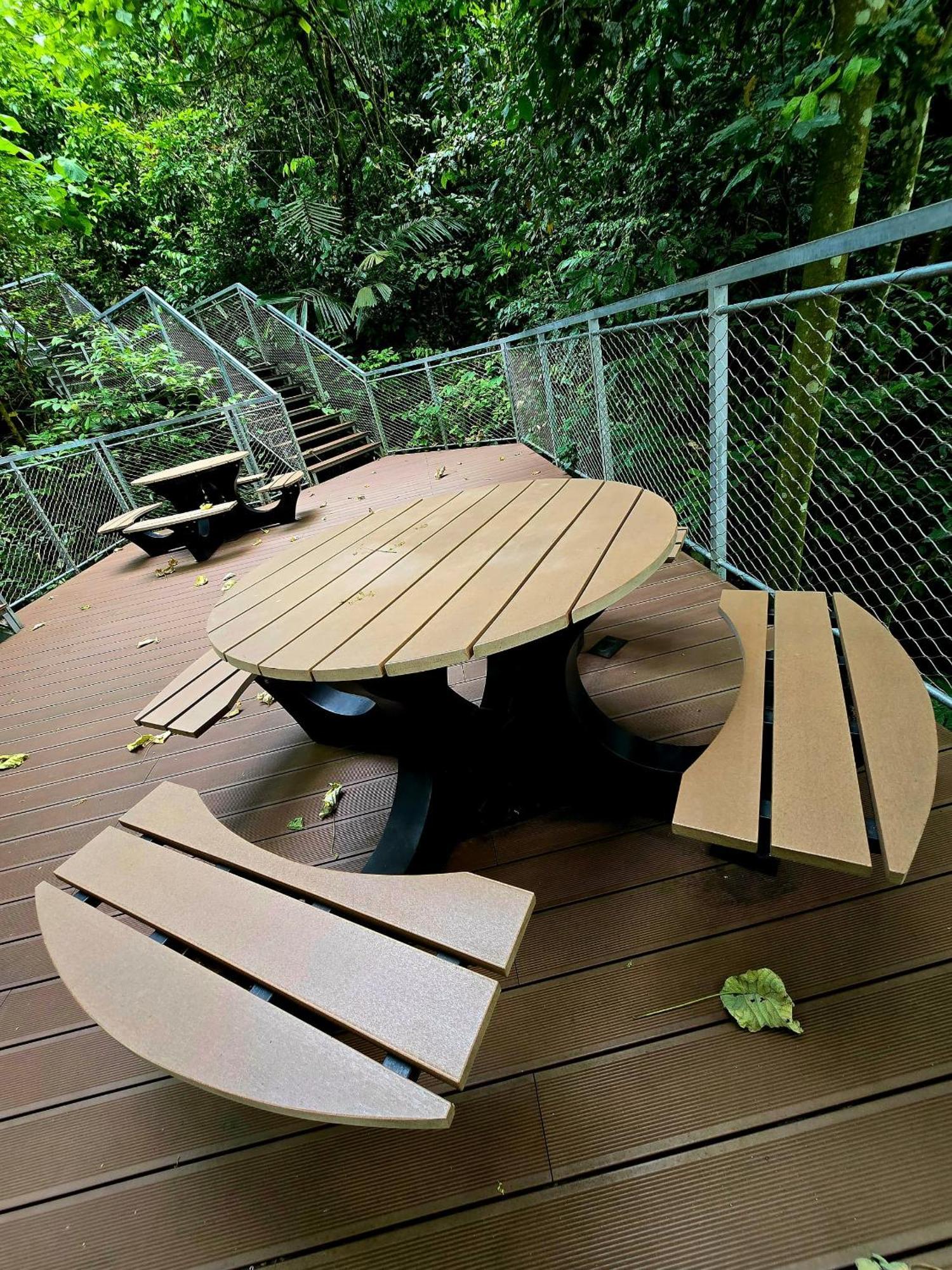 Forest Damasara Seresta 6 Pax- 2carpark Apartment